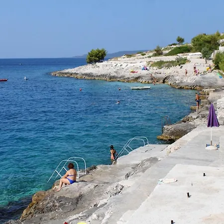 With Parking Space Rastici, Ciovo - 8646 Appartement *